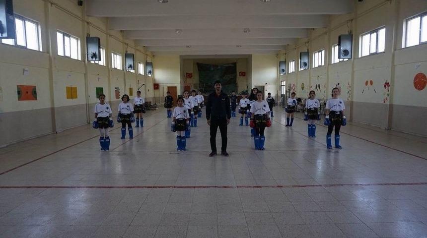 Muay Thai Sporcuları Şampiyonaya Hazırlanıyor