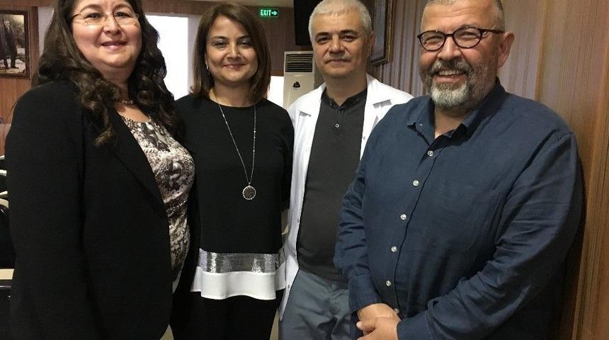 "her Yeni İşte Yeniden Aşı Yapılmamalı, Aşı Kartı Alınmalı"