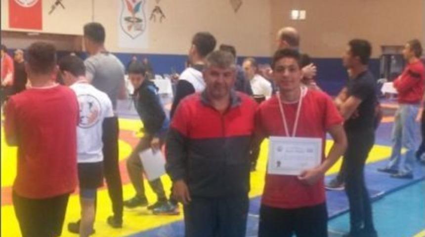 Eğirdir Nafiz Y&uuml;rekli Mtal T&uuml;rkiye Şampiyonasında Isparta&rsquo;yı Temsil Edecek