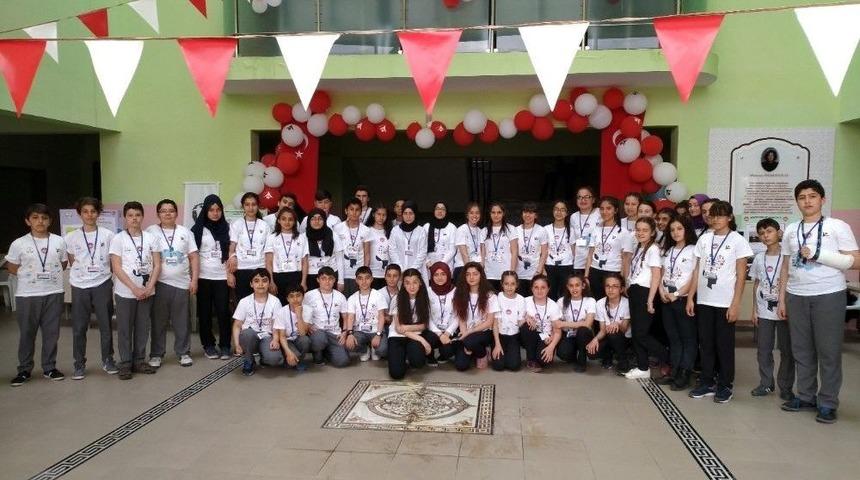 Ortaokulda T&uuml;bitak Sergisi