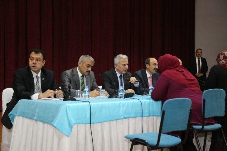 Vali Kamçı Vatandaşların Sorunlarını Dinledi G3