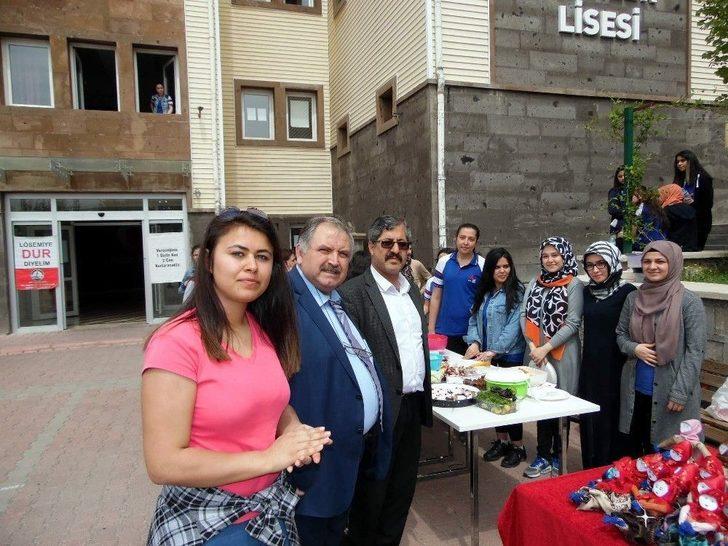 Talasemi Ve Lösemili Hastaları Yararına Kermes Ve Sergi G2