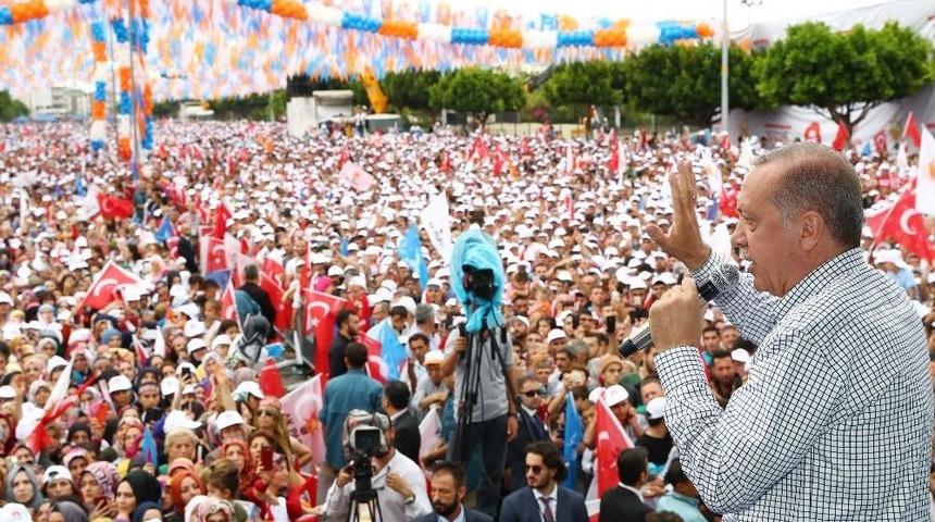 Erdoğan’ın Antalya Mitingine Büyükşehir’in Projeleri Damga Vurdu