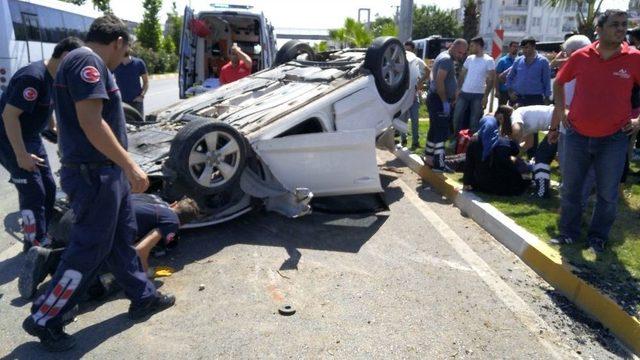 Takla Atan Araç Ağaçlara Çarparak Durabildi: 3 Yaralı