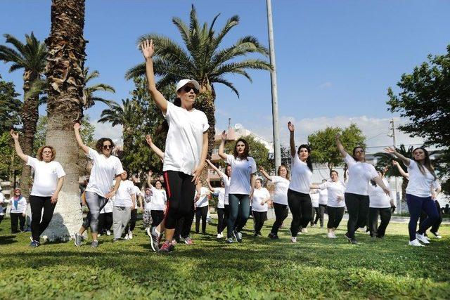 Konak’ın Parklarında Spor Keyfi