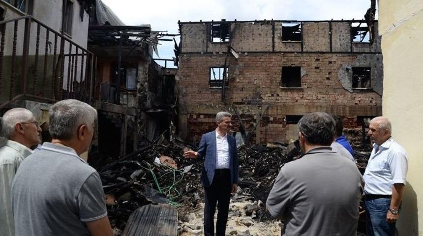 Vali Baruş, Yangınzede Aileleri Ziyaret Etti