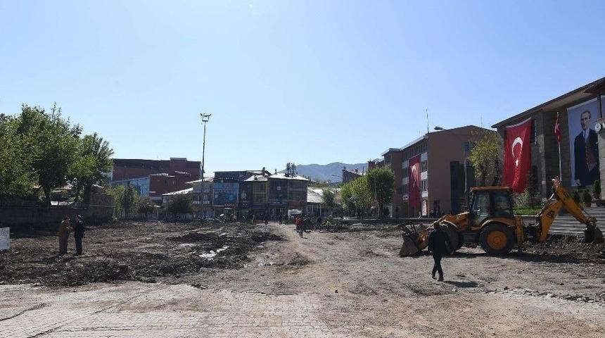 İstasyon Caddesi &Uuml;st Yapı &Ccedil;alışmaları Devam Ediyor