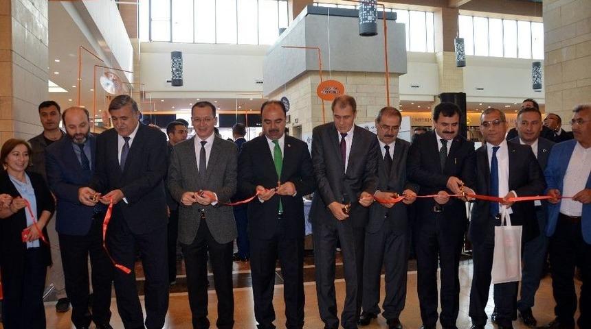 Ağrı İbrahim &Ccedil;e&ccedil;en &Uuml;niversitesi 9. Şanlıurfa &Uuml;niversiteler Tanıtım Fuarı&rsquo;na Katıldı