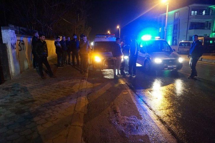 Park Halindeki Otomobile Pompalı Tüfekle Ateş Ettiler G5