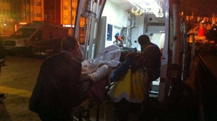 Düğünde İki Grup Arasında Bıçaklı Kavga: 3 Yaralı