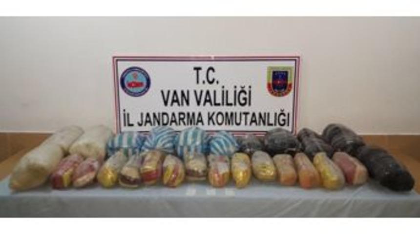 Van&rsquo;da 96 Kilo 526 Gram Esrar Ele Ge&ccedil;irildi