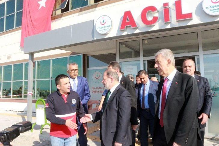 Başbakan Yardımcısı Akdağ Depremzedeleri Ziyaret Etti G3