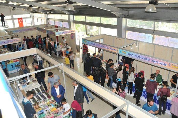 Akşehir 4. Kitap Fuarı Açıldı G3