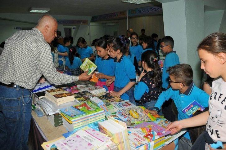 Akşehir 4. Kitap Fuarı Açıldı G4