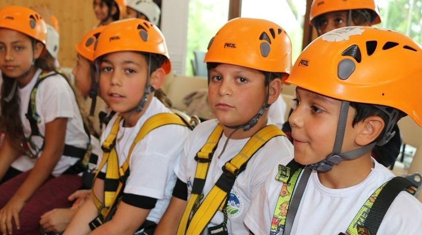 Macera Parkı Misafirlerin Uğrak Noktası Olmaya Devam Ediyor