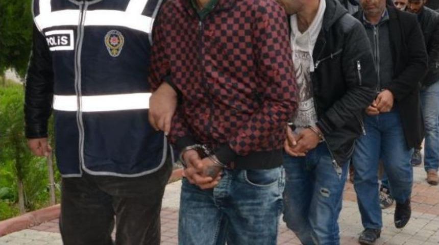 Sosyal Medyadan Pkk Propagandası Yapanlara 7 Gözaltı