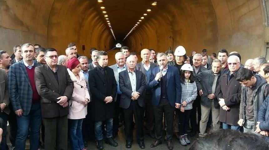 Melle&ccedil; Viyad&uuml;ğ&uuml; Ve T&uuml;neli Trafiğe A&ccedil;ıldı