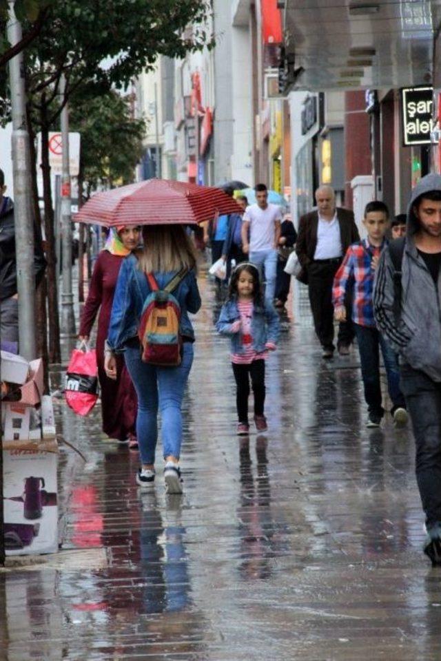 Erzurum Yağmurla Serinledi