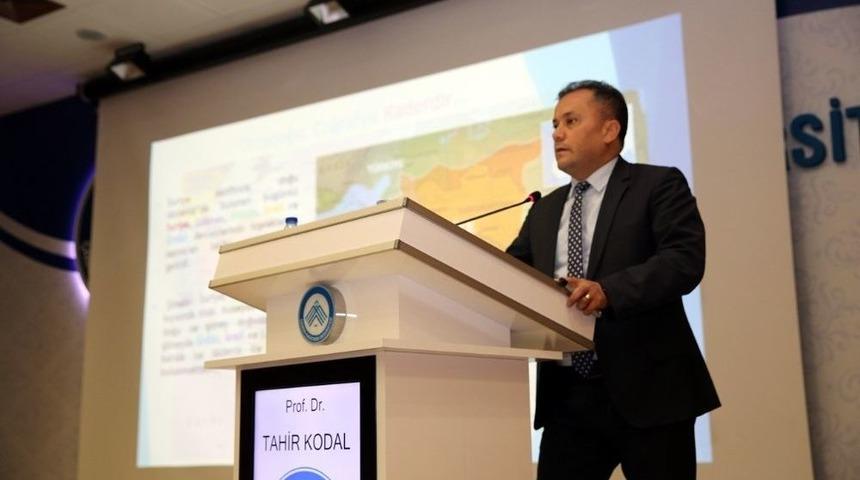 Prof. Dr. Arı: "tarih Bilinci Her Türk Genci İçin Çok Önemli"