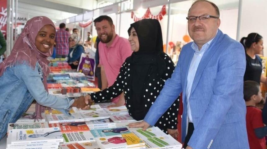 Afyonkarahisar Kitap Fuarı Kitapseverleri Ağırlıyor