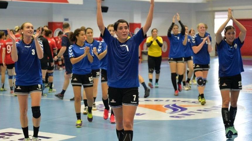 Muratpaşa 411 Golle Ligin En Skorer Takımı Oldu