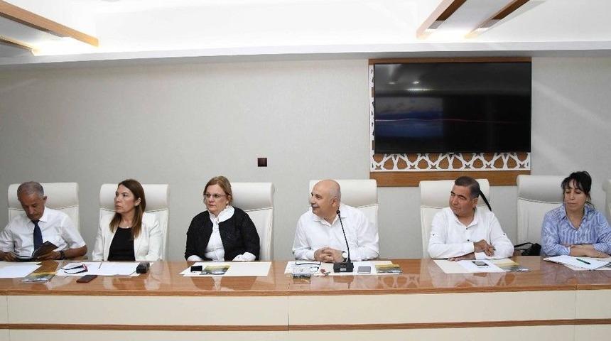 B&ouml;lgenin Tarımsal Sorunları Ve &Ccedil;&ouml;z&uuml;m &Ouml;nerileri Masaya Yatırıldı