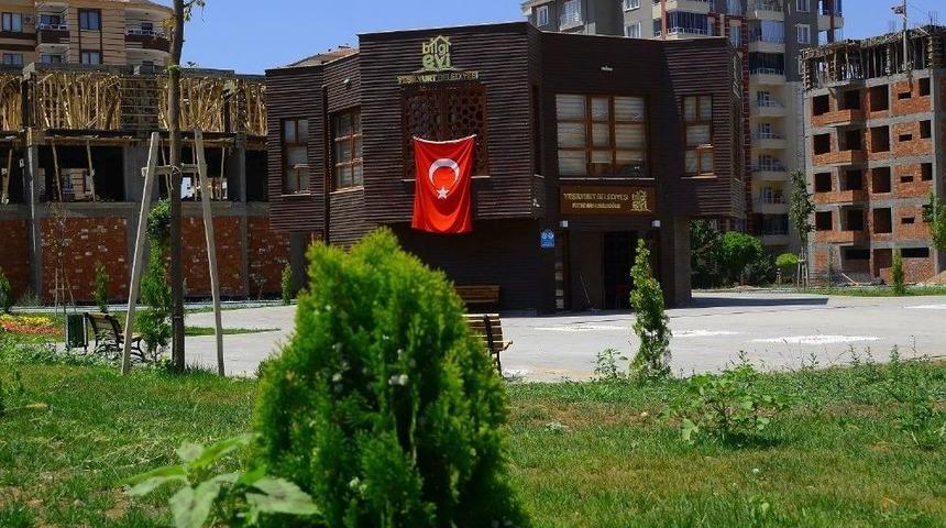 Yeşilyurt&rsquo;ta Kitap Okumanın Adresi Fethi Gemuhluoğlu Bilgi Evi