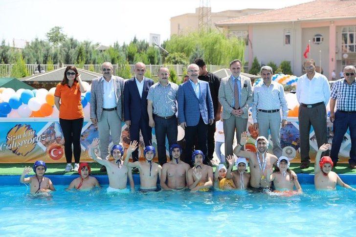 Mahalleye Kurulan Havuzla Lisanslı Sporcu Oldular G2