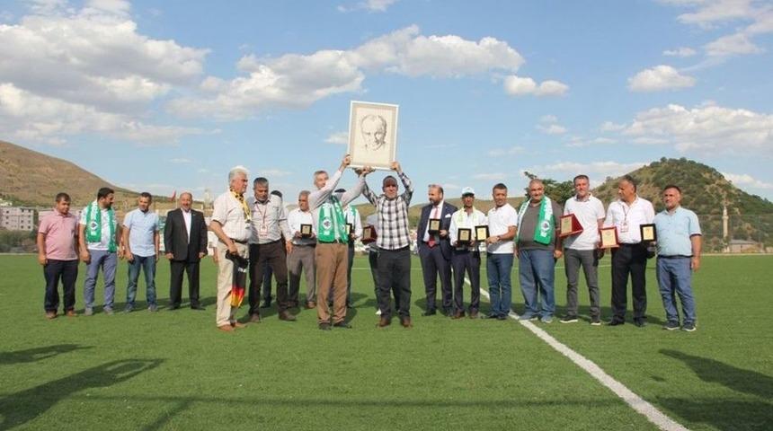 Arapgir’de Futbol Turnuvası Renkli Görüntülere Sahne Oldu