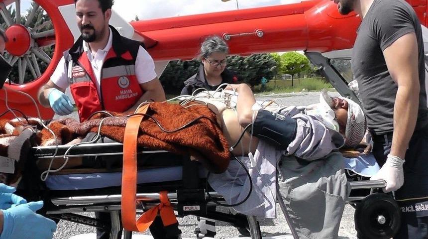 Otomobil Takla Attı: 2&rsquo;si Ağır 5 Yaralı