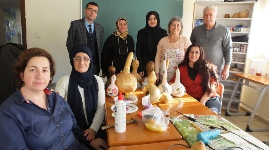 Su Kabakları Kursiyerlerin Elinde Sanat Eseri Oldu