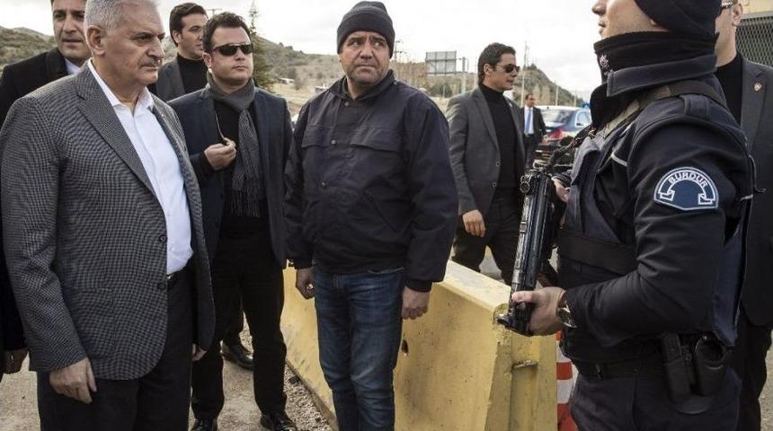 Başbakan Yıldırım, Polis Kontrol Noktasında