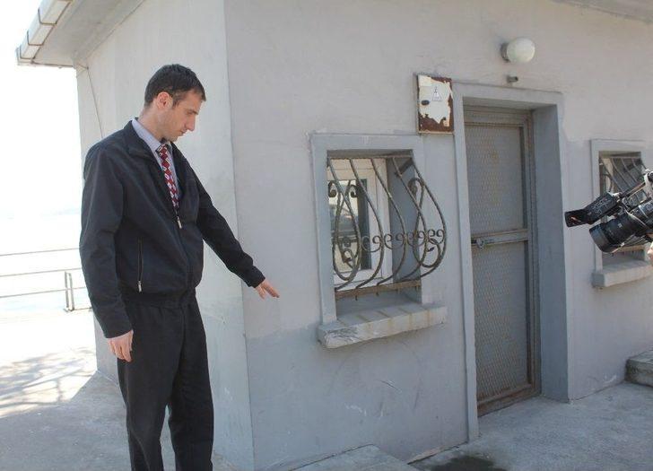 (özel Haber) Sarıyer’de Kontrolden Çıkan Halk Otobüsü Park Halindeki 4 Aracı Biçti G2