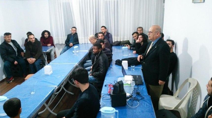 &Ouml;ğrencilere "islamiyet A&ccedil;ısından Madde Ve Enerji" Konferansı