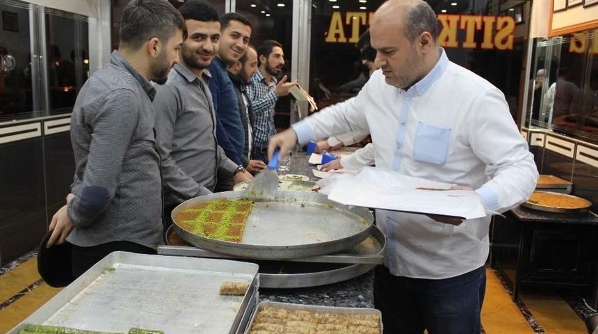 Yeni Yıl Tatlıları Kadayıf&ccedil;ı Sıtkı Usta&rsquo;dan