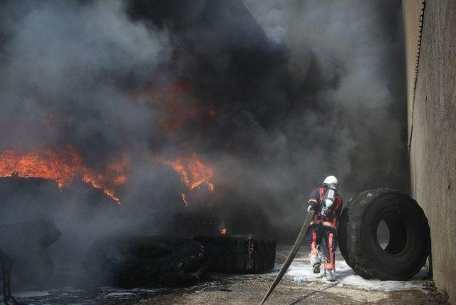 Mersin İtfaiyesi 3 Yılda 30 Bin Görev İcra Etti