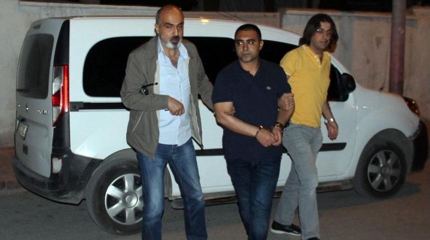 Husumetli Olduğu Kişiyi İş Yerinde Bı&ccedil;akladı