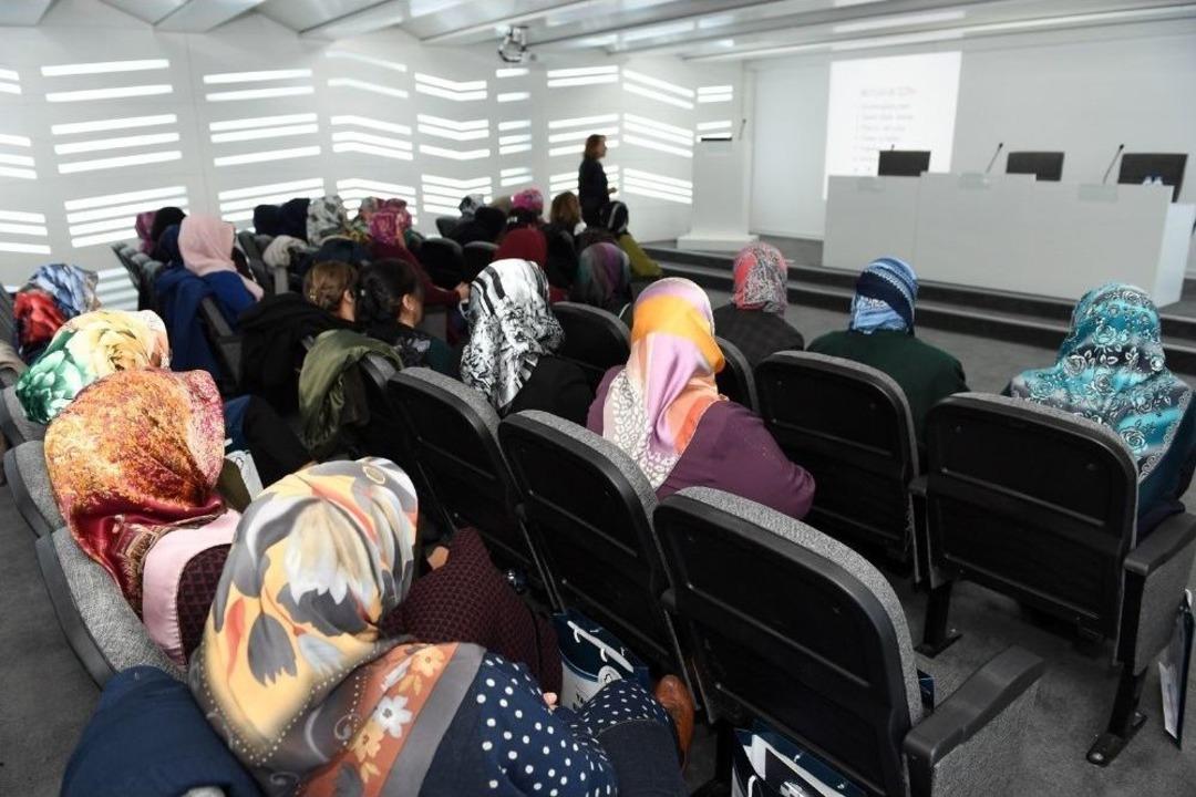 Yakutiye&rsquo;nin Anne &Uuml;niversitesi Fark Katıyor