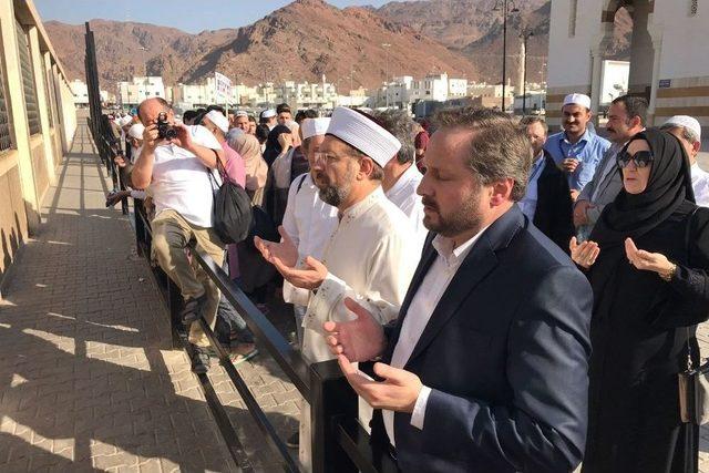 Diyanet İşleri Başkanı Erbaş, Uhud’da Gençlerle Buluştu