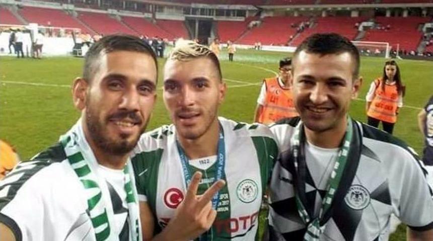 Konya&rsquo;da Otomobilin Aydınlatma Direğine &Ccedil;arptığı Kazada &Ouml;l&uuml; Sayısı 2&rsquo;ye Y&uuml;kseldi