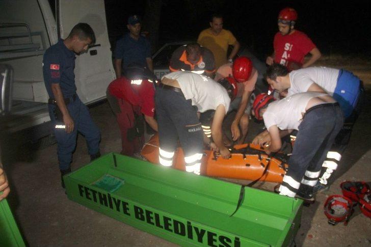 Son Fotoğrafını Kendi Eliyle Çekten 7 Aylık Hamile Kadın Kayalıklardan Düşerek Hayatını Kaybetti G5
