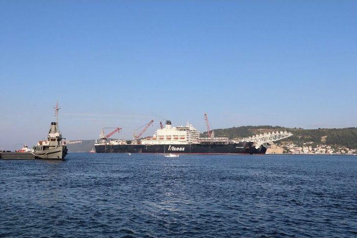 Dev Gemi Boğazdan Geçti G1