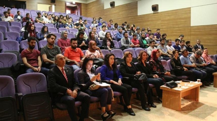 Nev&uuml;&rsquo;de &ldquo;gencim, Girişimciyim, T&uuml;rkiye&rsquo;nin Geleceğiyim&rdquo; Konulu Panel D&uuml;zenlendi
