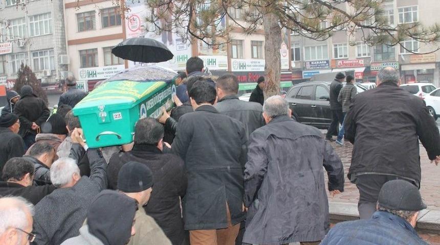 M&uuml;lkiye Başm&uuml;fettişi Yiğit&rsquo;in H&uuml;z&uuml;nl&uuml; G&uuml;n&uuml;