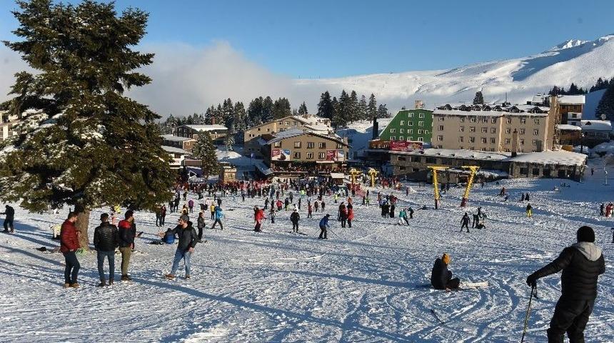 Bursa’ya Arap Turist Yağdı, Uludağ Ve Bursa’daki Oteller Doldu