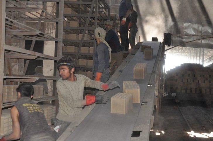Günde 150 Bin Tuğla Üreten Fabrika Kızların Umudu Oldu G4