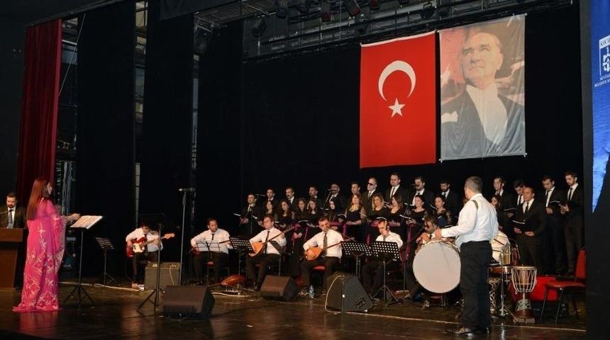 Kocaeli’de Türk Halk Müziği’nin Eserleri Seslendirildi