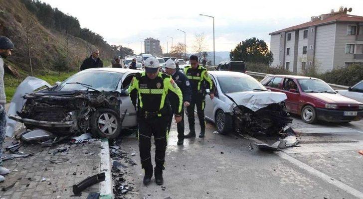 Gemlik Çevre Yolunda Kaza: 5 Yaralı G5