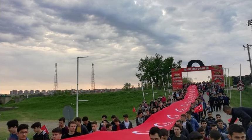 Gen&ccedil;ler 57. Alay Vefa Y&uuml;r&uuml;y&uuml;ş&uuml;&rsquo;ne Katıldı