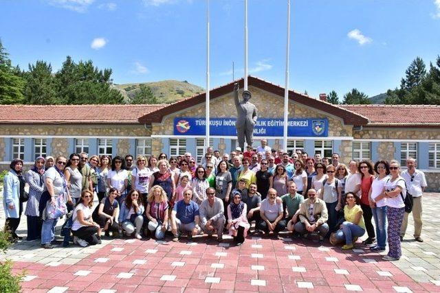 Başkan Bozkurt Misafirlerine İnönü’yü Gezdirdi